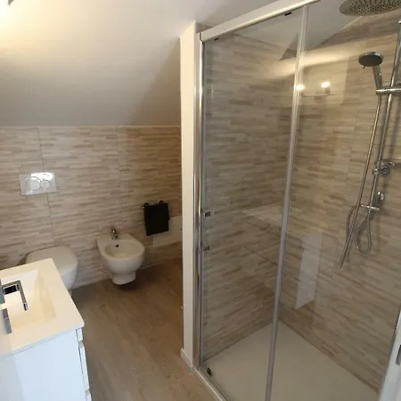 La Mansarda Di Juliette Apartment Desenzano del Garda